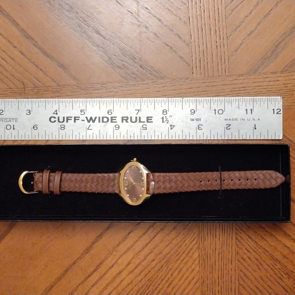 Joan Rivers Classic Collection Watch New in Box with Paper Inserts NIB - Picture 7 of 8